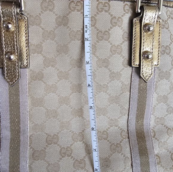 🔥LOW START 🔥
Authentic Gucci tote bag - Picture 14 of 15